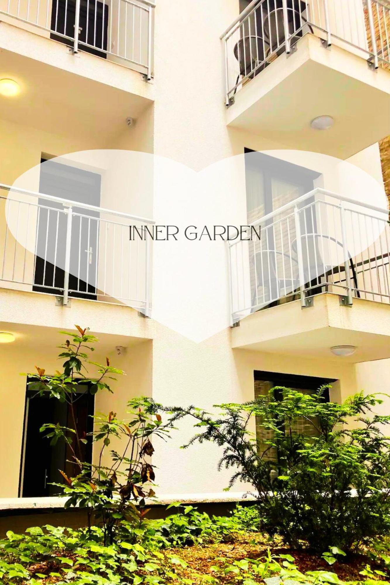 Matyas Corner Apartments Green Square Apartment I Budapeste Exterior foto